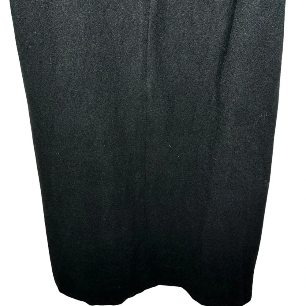Vintage Appel‎ Black Robe